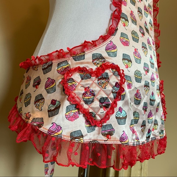 VS Vintage Sexy Little Things Cupcake Bakery Apron - Picture 5 of 14